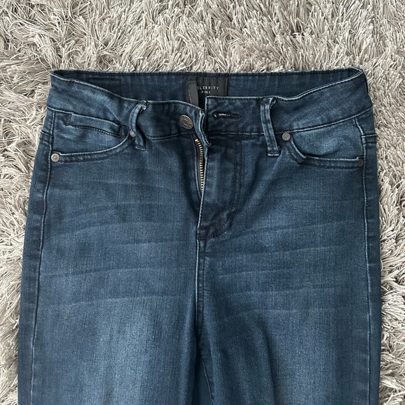 Dark wash blue jeans - Picture 4 of 8